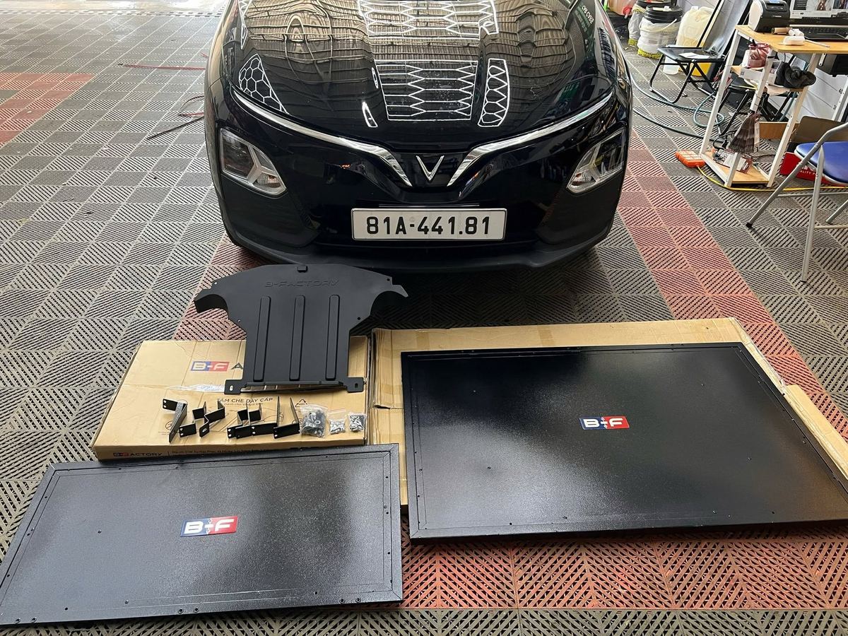 Ốp gầm B-F — VinFast
