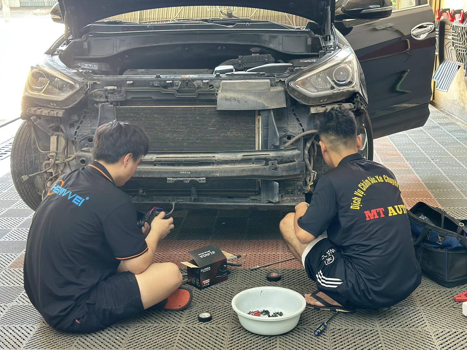 Đội thợ MT Auto
